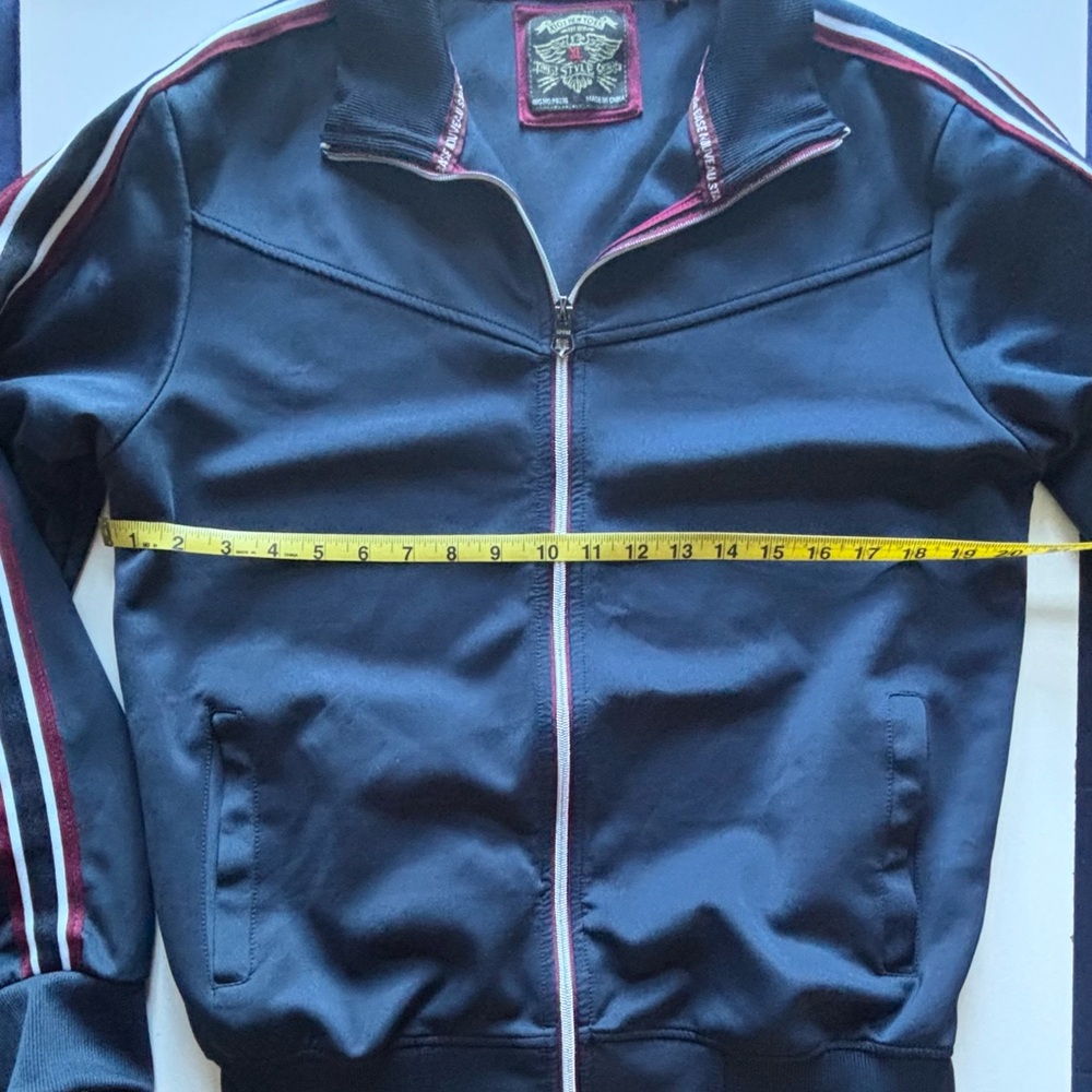 XIOS SUIT - Picture 16 of 16